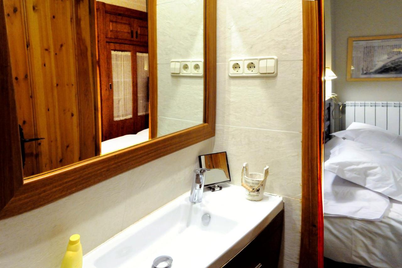 Chardin D'Alto-Apartamentos Chardins Benasque Kültér fotó