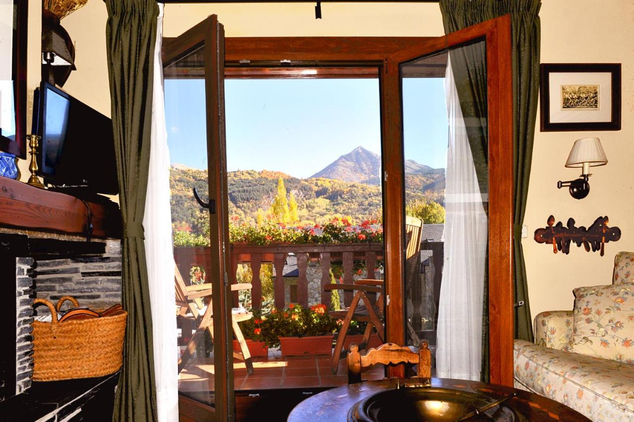 Chardin D'Alto-Apartamentos Chardins Benasque Kültér fotó